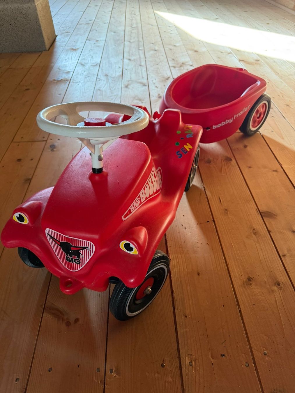 Veicoli per bambini: Bobby Car mit Anhänger – Usato da Kestenholz venduto da cvx_889vv
