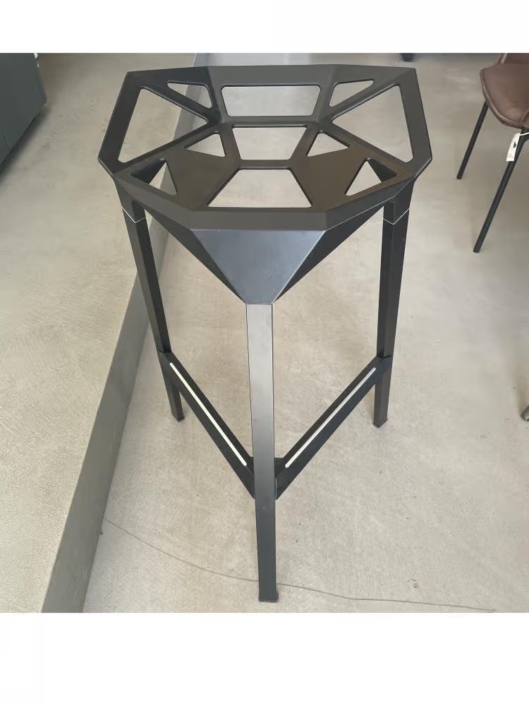 Magis Sgabelli: Magis - Barhocker Stool One Magis 77 Mito – Usato da Horn venduto da Ruf_Des 2