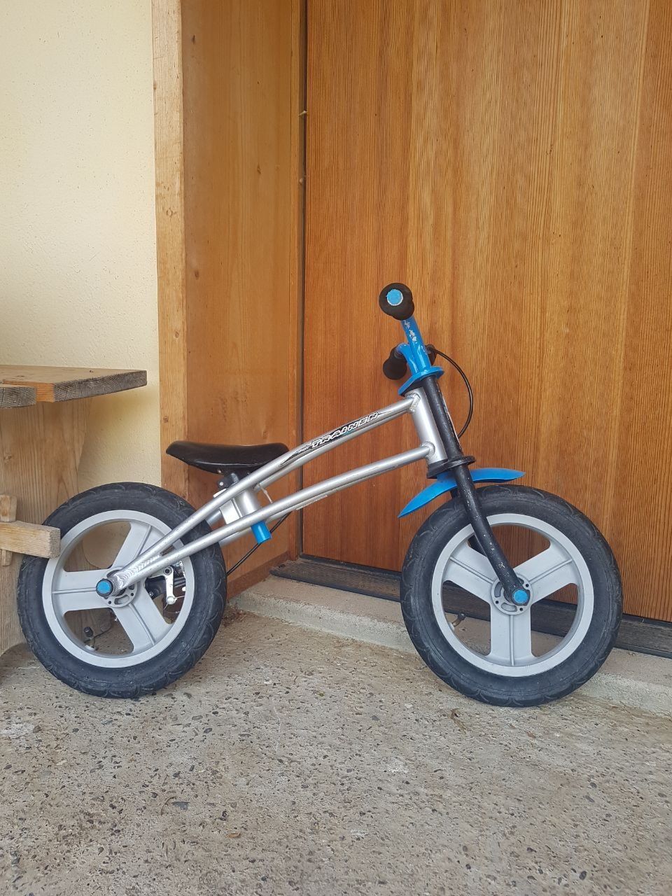 Fahrzeuge für Kinder: Laufvelo – Gebraucht aus Krattigen von Heutilli