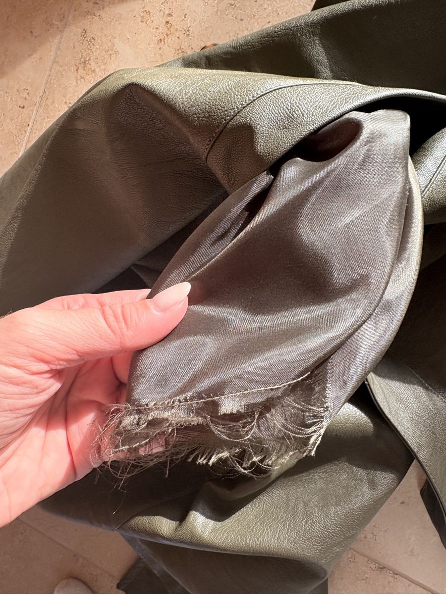 Cappotti: Ledermantel / Übergangsjacke olivegrün – Usato da Zürich venduto da viviennenevi 8