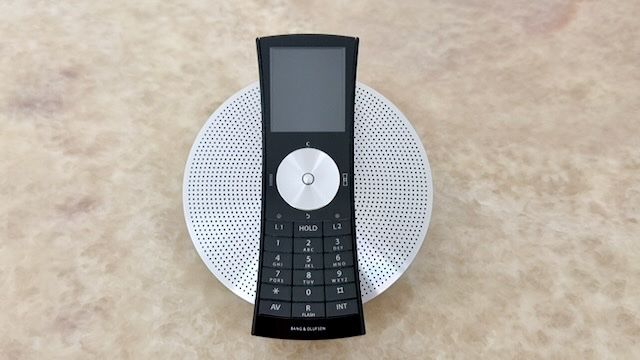 Telefone: Bang & Olufsen BeoCom 5 Set, 3 Hörer + BeoLine Basis – Gebraucht aus Zürich von sr.zurich