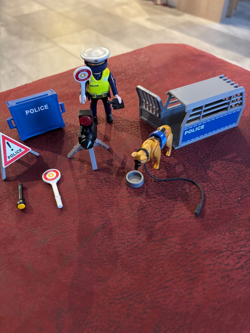 Playmobil Giocattoli: Playmobil Polizei Strassensperre – Usato da Leibstadt venduto da Dany603
