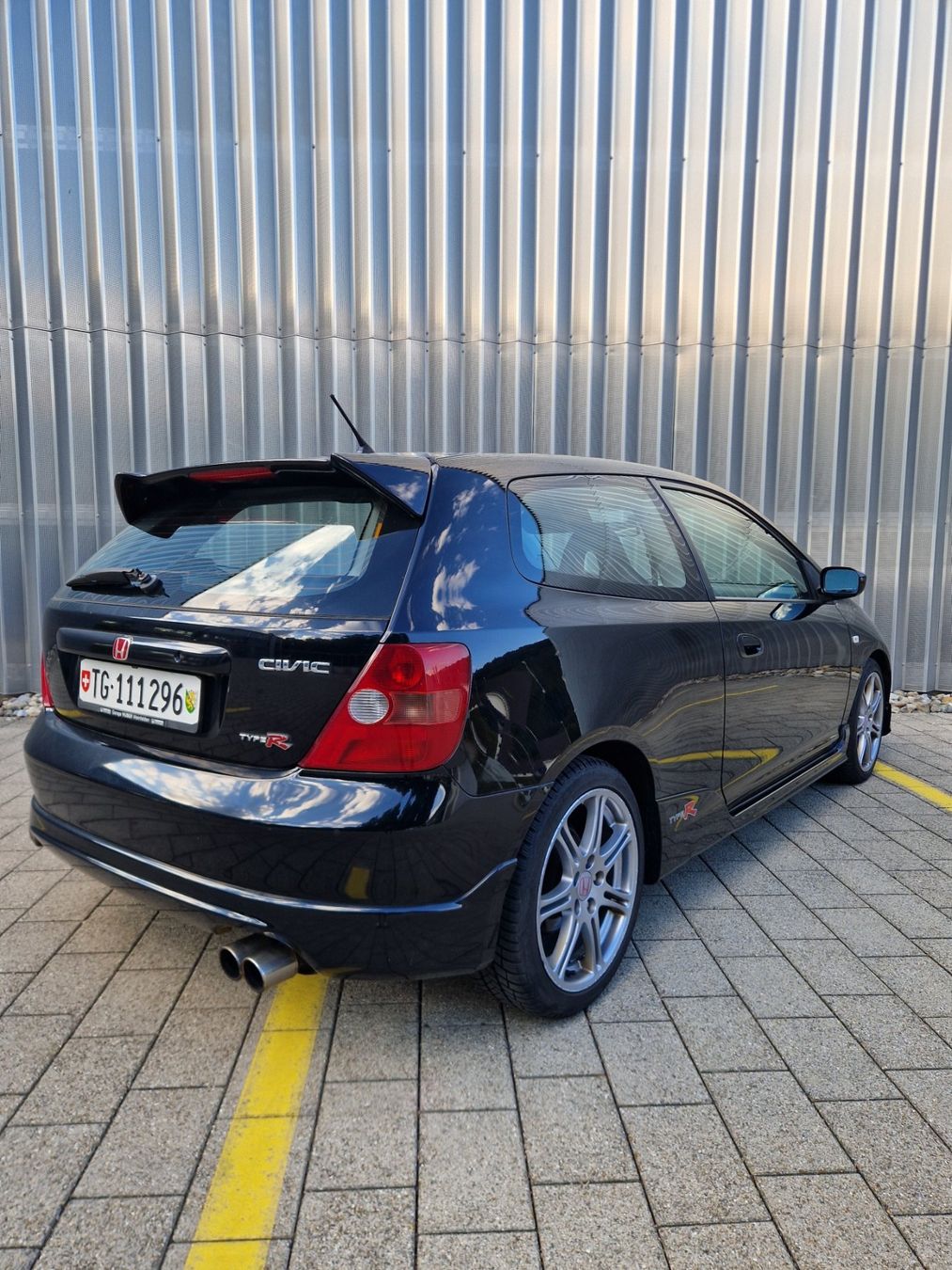 Honda Autos: Honda Civic 2.0 V-Tec Type R – D'occasion à Bischofszell par ALKA1988 3