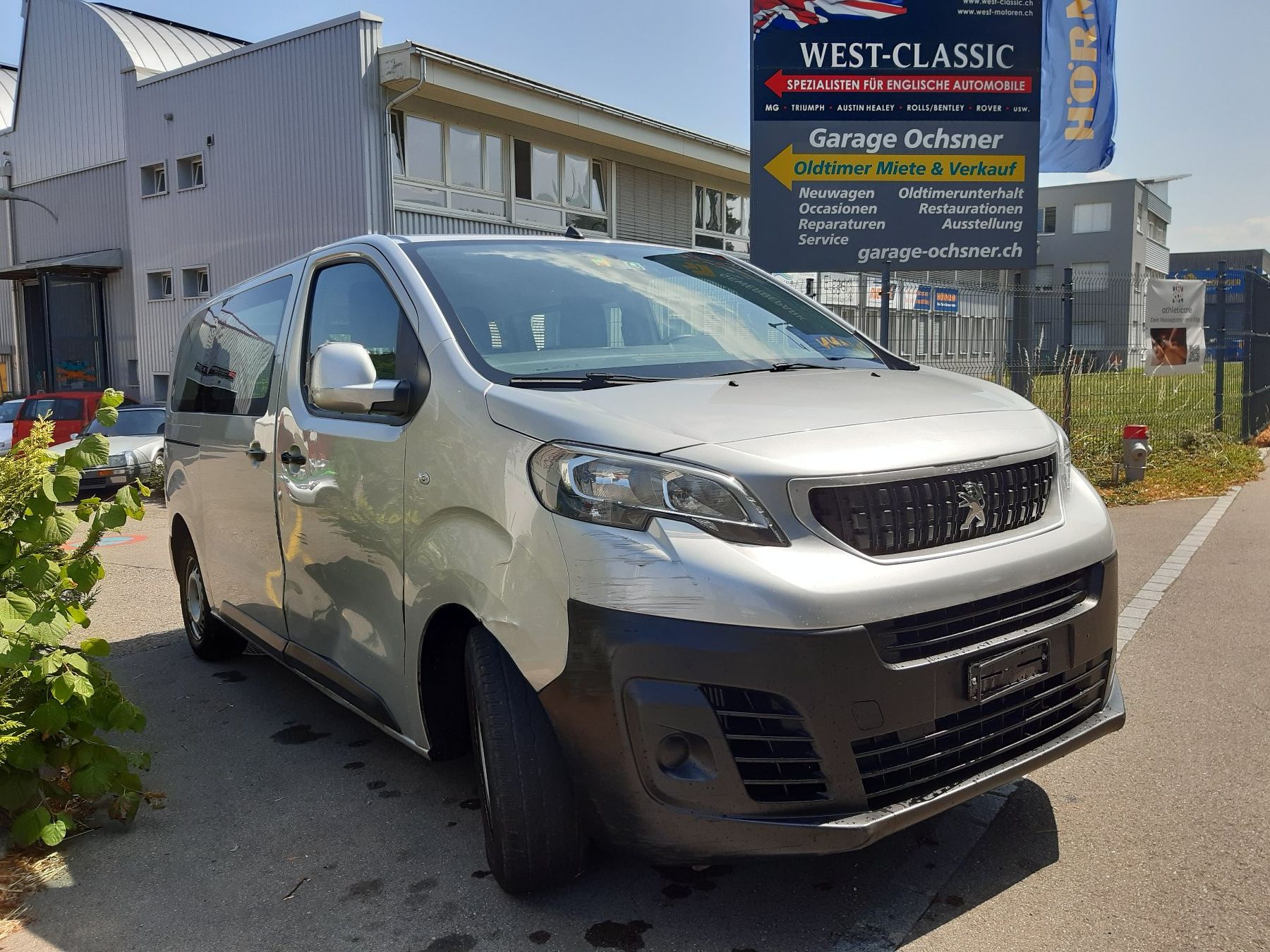 Peugeot Veicoli commerciali: Peugeot Expert Traveller 1.6 Diesel – Usato da Elgg venduto da Oldie67 4