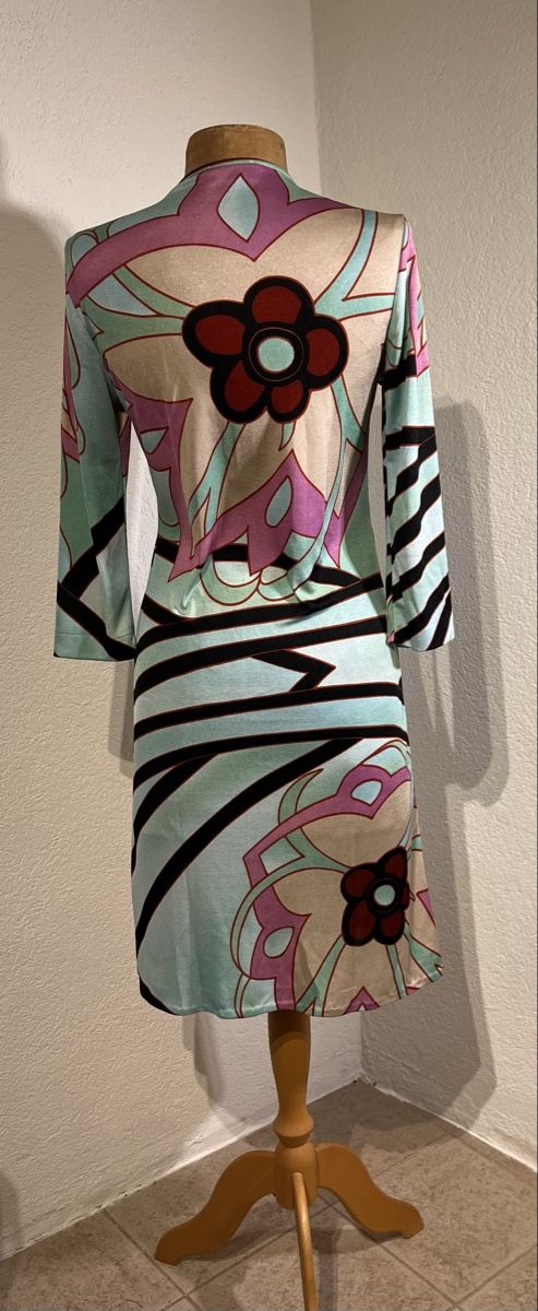 Etro Robes: Robe Etro – D'occasion à St-Pierre-Clages par ste_xk6p 3