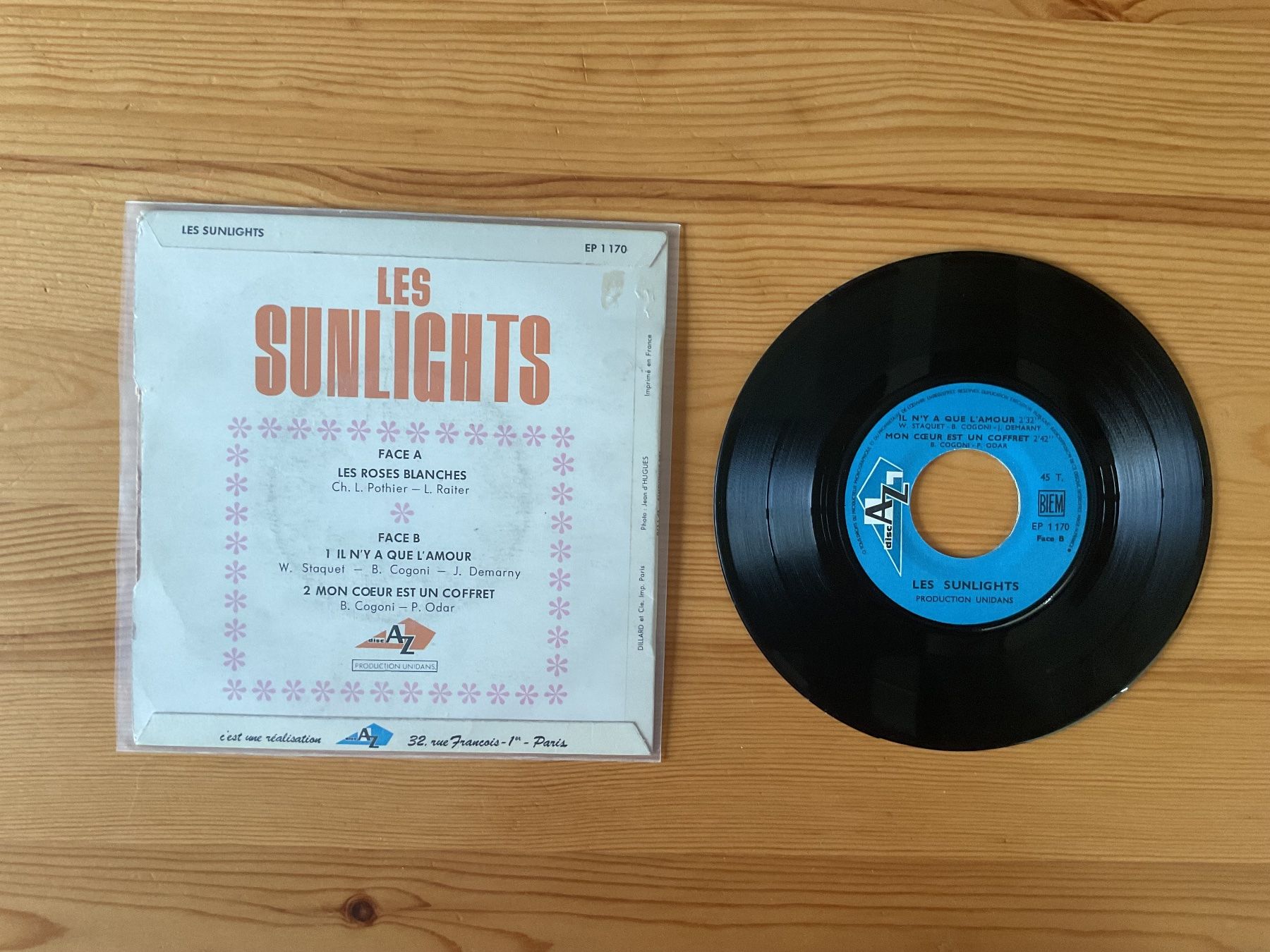 Vinyles: Single 7’’ - Les Sunlights / Les roses blanches – D'occasion à Ocourt par ocourtois 1