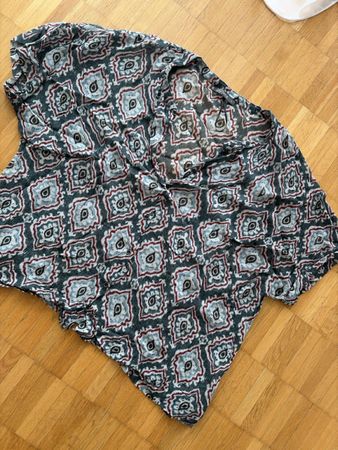 Bluse Nile V-Ausschnitt bedruckt Grösse L 100% Viscose