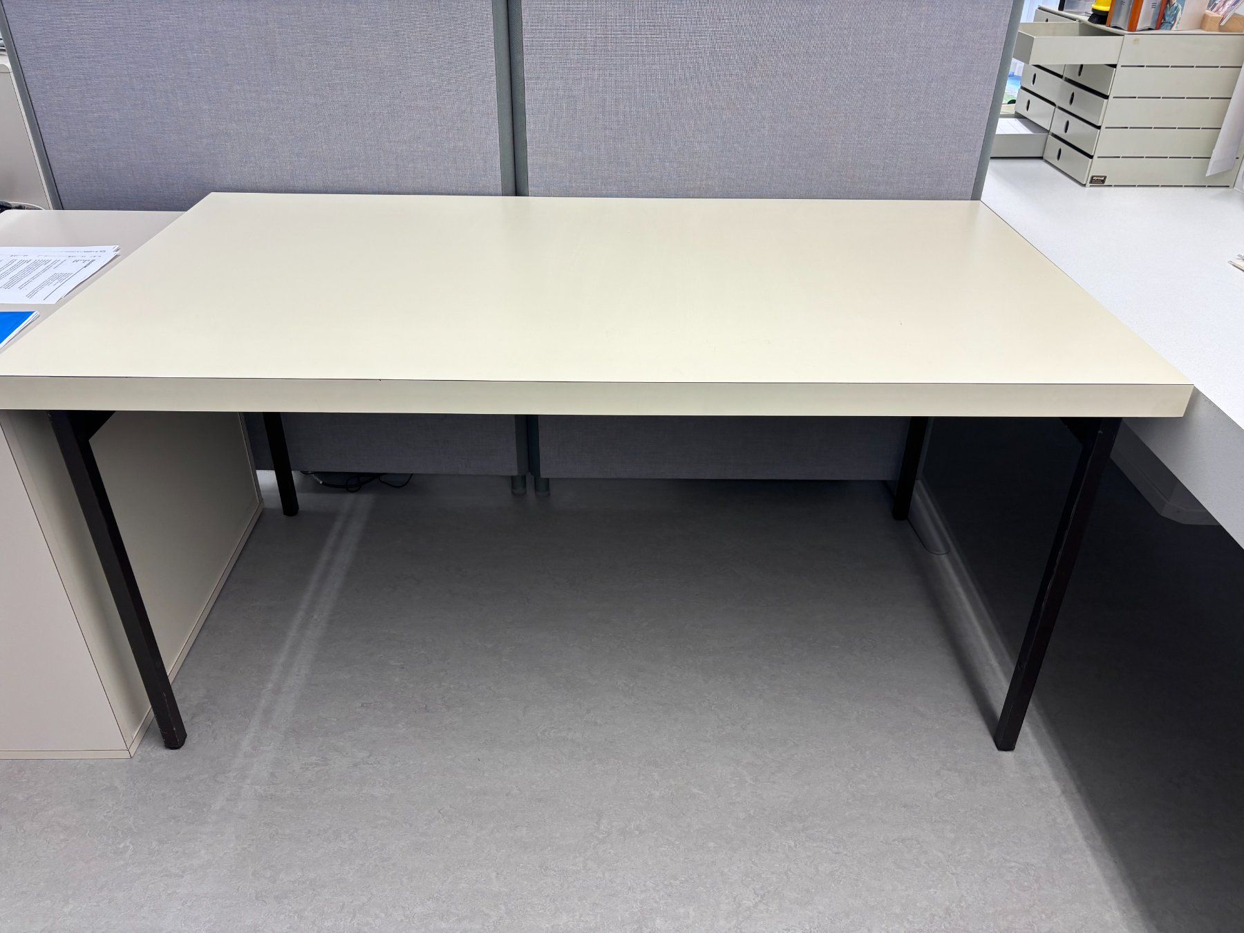 Scrivanie: Bürotisch 164/88 cm, beige – Usato da Matzingen venduto da carola71