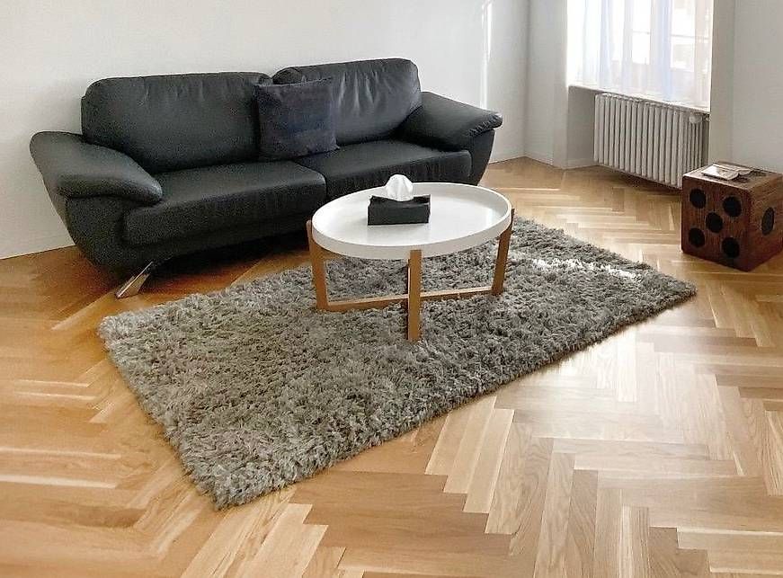 Sofas: Canape gris fonce – Gebraucht aus Uvrier von dan_kk2z