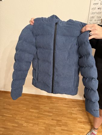 Winterjacke, 46 Nord Grösse 140, Neu.
