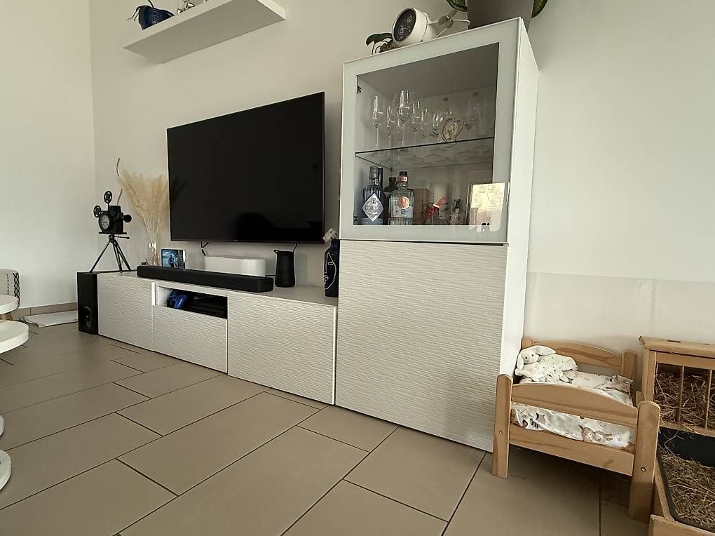 Ikea Mobili TV: Set mobile TV e vetrina IKEA come nuovo – Usato da Cureglia venduto da pie_j2zm 2