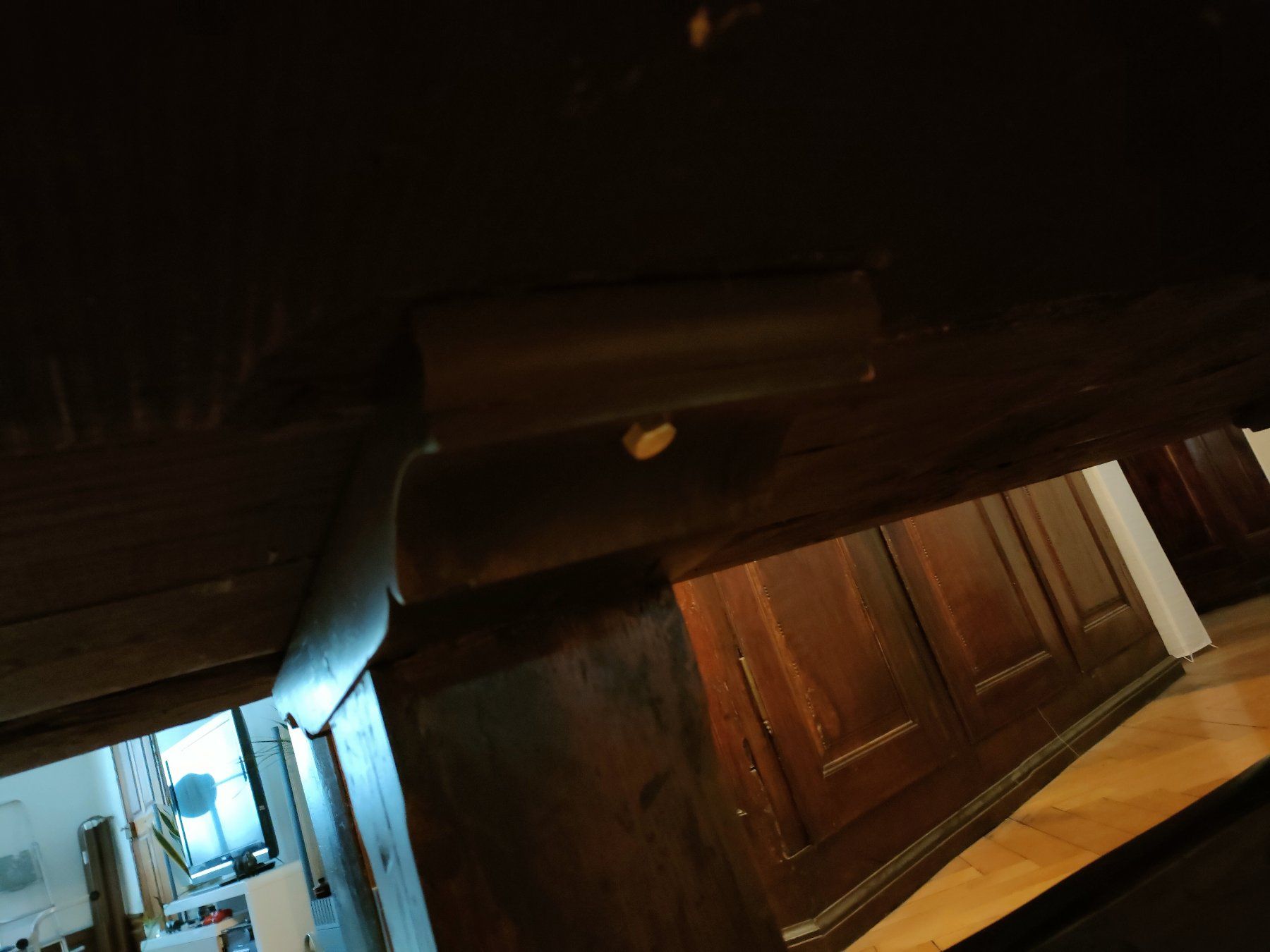 Tische: Schöner massiver Klostertisch – Gebraucht aus Weinfelden von  3