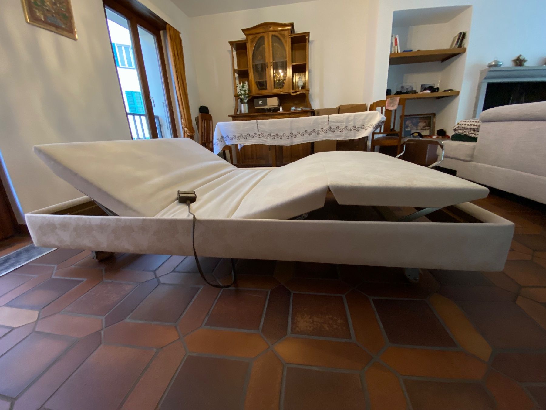 Letti: Letto elettrico Superba – Usato da Bellinzona venduto da chr_b8gp 1