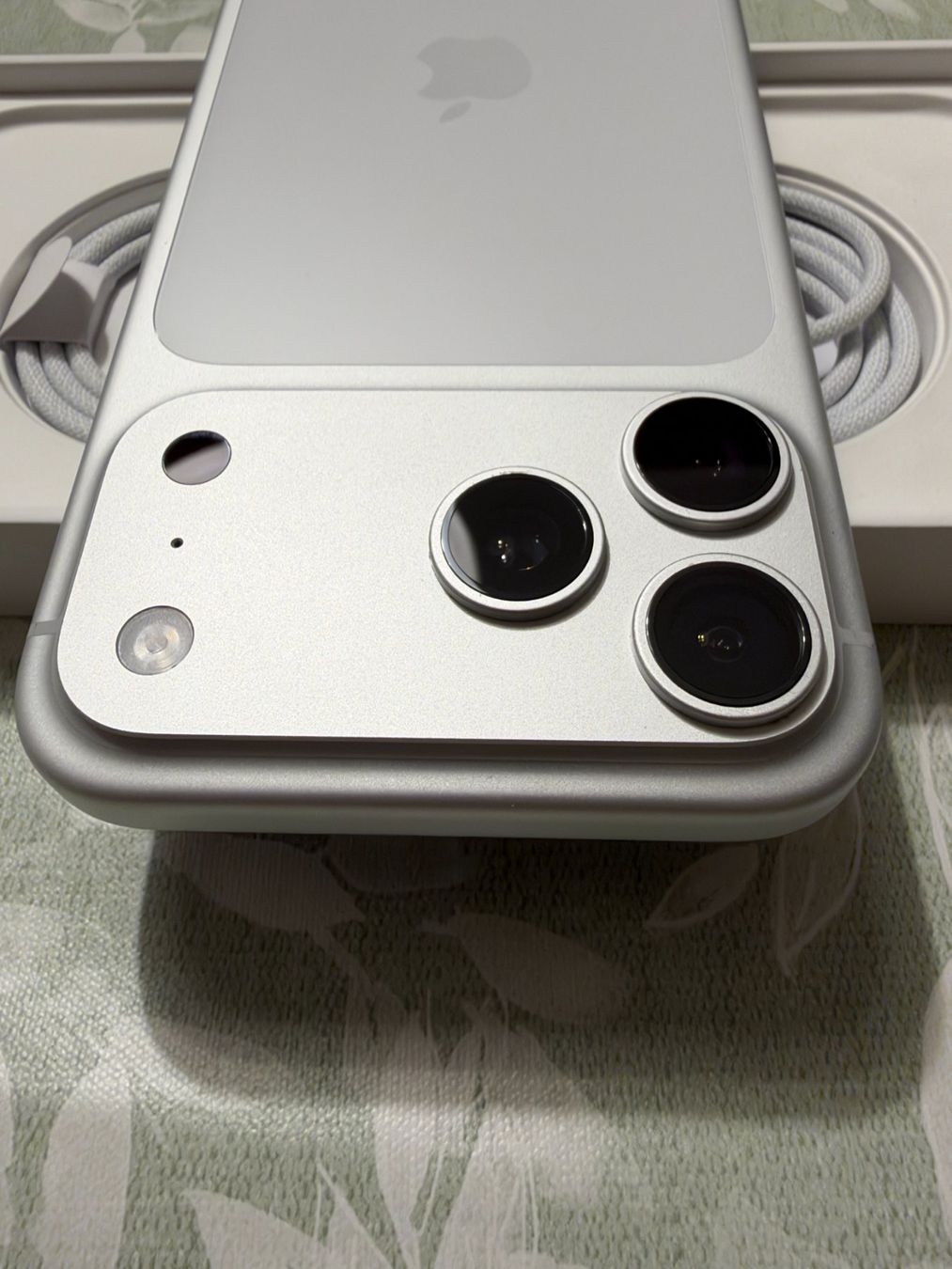 Apple Telefoni cellulari / Smartphones: iPhone 17 Pro Max 256 GB – Usato da Galmiz venduto da Vual 1