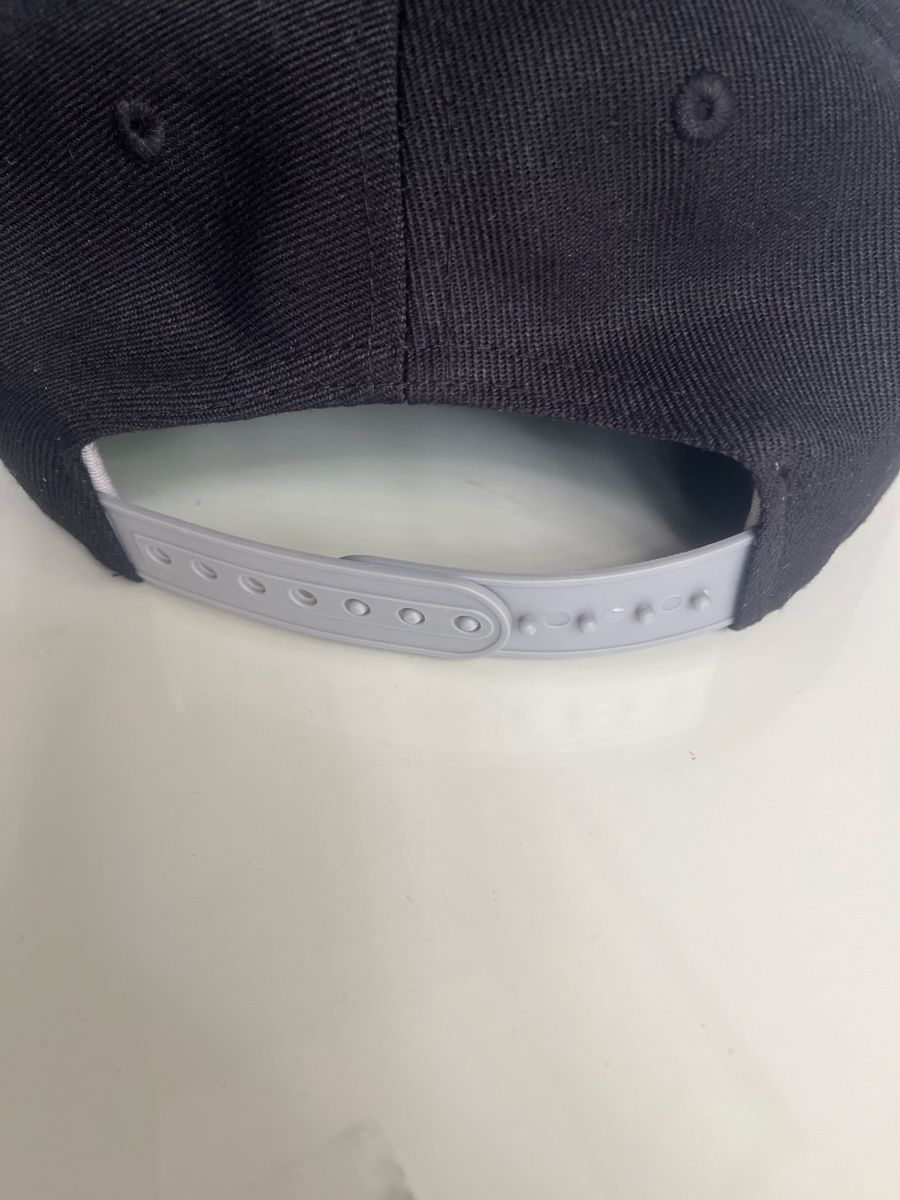 Altro in  Abbigliamento & Accessori: Kappe im Snapback-Stil (schwarz/grau) von Beechfield – Nuovo (secondo la descrizione) da Möhlin venduto da mil_h55x 4