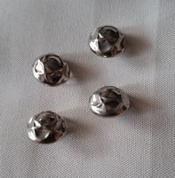 4 Knöpfe silberfarben, gehämmerte Optik,15 mm.