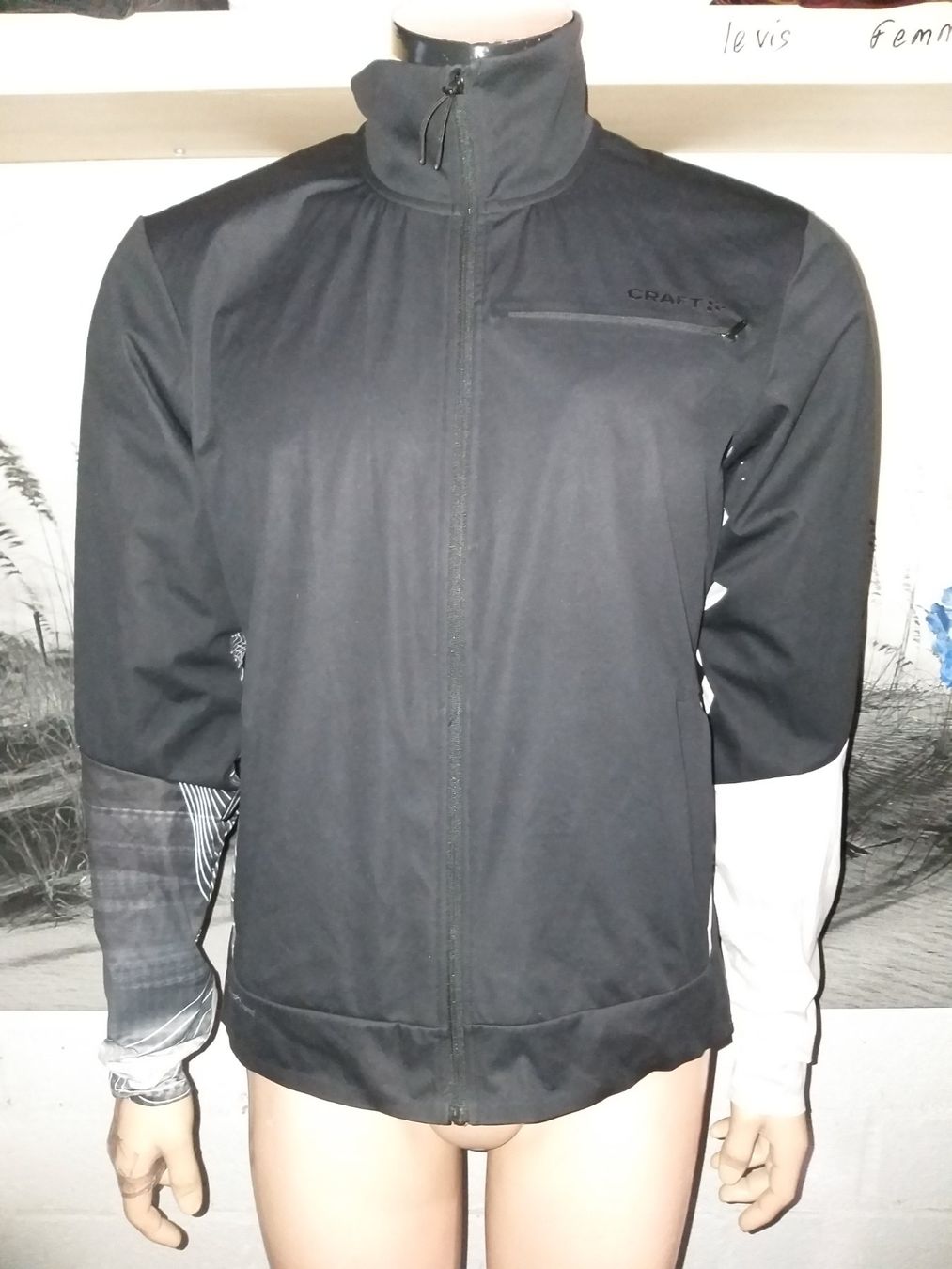 Craft Giacche: CRAFT  Veste / Jacke  Taille / Grosse M – Usato da Cossonay-ville venduto da Super-Price-Quality