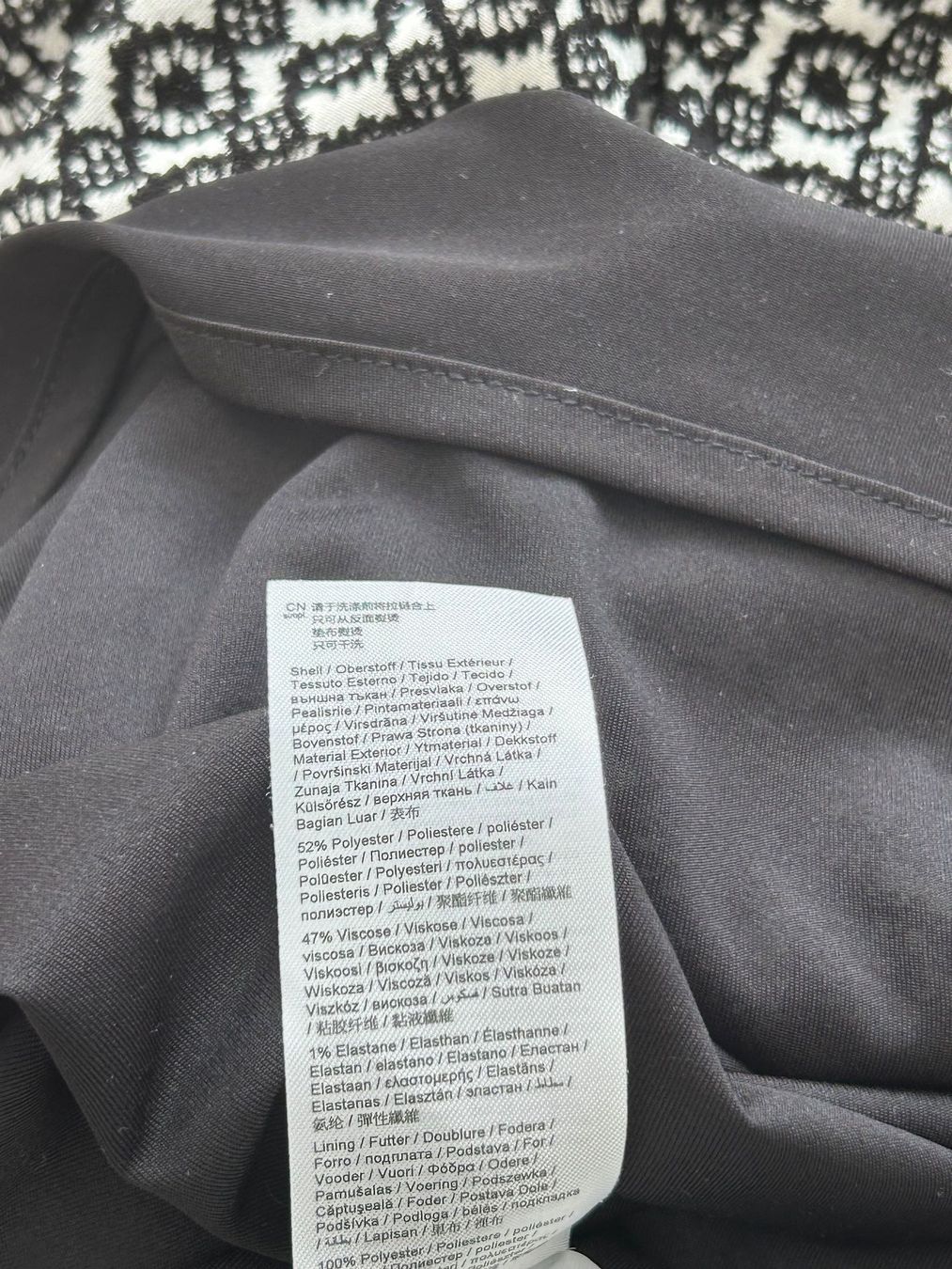 Esprit Kleider: Esprit Kleid schwarz weiss gemustert Gr. 38/40 – Gebraucht aus Horn von Resvi 5