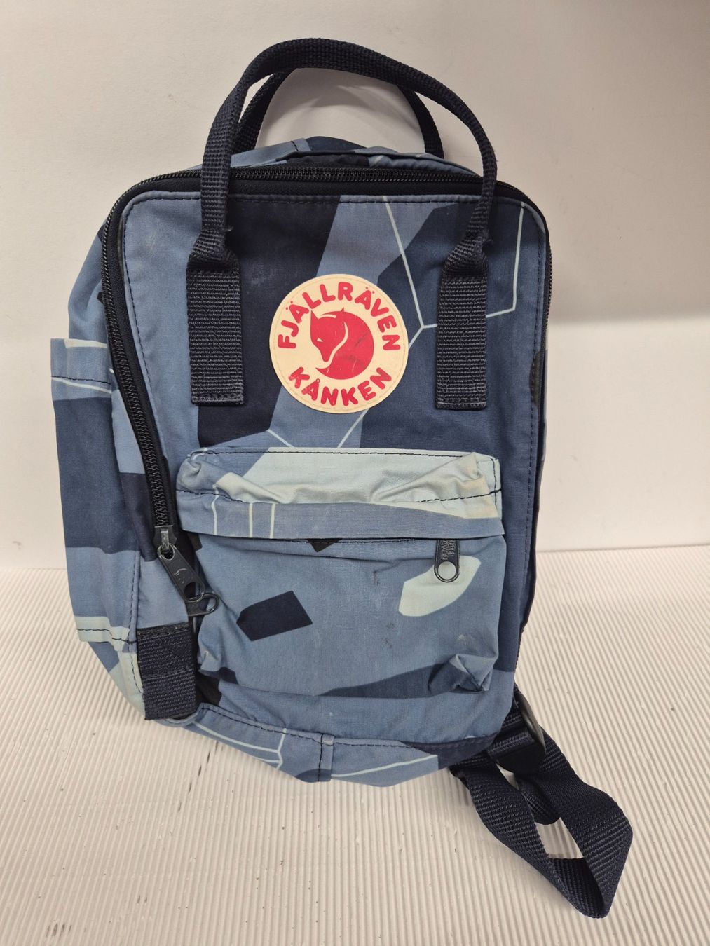 Fjällräven Rucksäcke: Fjällräven Kanken Mini 7 Liter Modell Code 23611 – Gebraucht aus Sitterdorf von Lenggi7