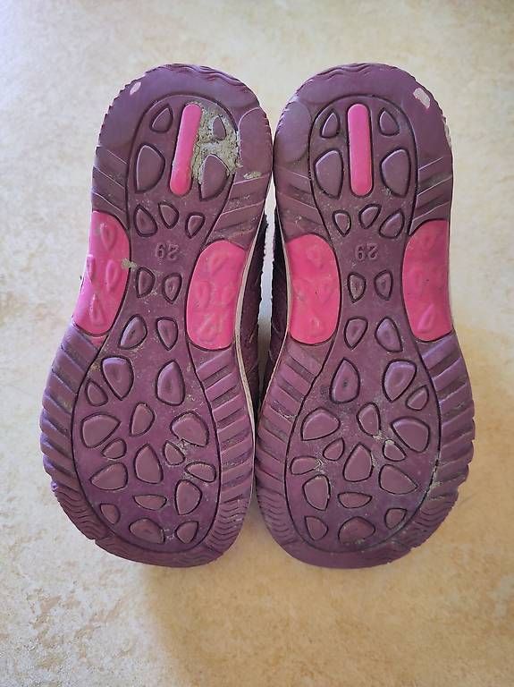Scarpe per ragazze: Schuhe Viking Grösse 29 – Usato da Igis venduto da Ricema 2