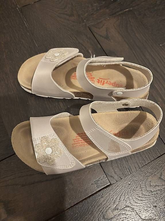 Superfit Schuhe für Mädchen: Sandalen / Hausschuhe – Gebraucht aus Bern von kat_thom 1