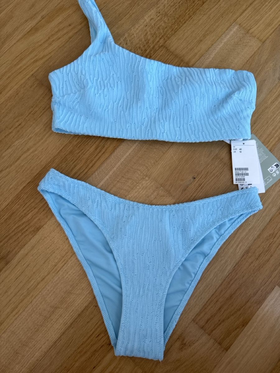 Maillots de bain & Bikinis: Bikini Neu mit Etikett – Neuf avec emballage d'origine à Frauenfeld par m_19h