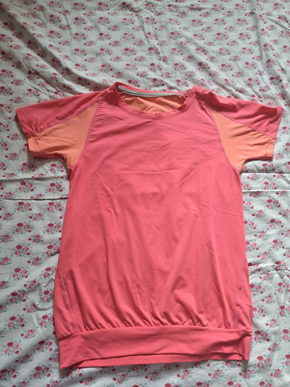 H&M T-shirt: T-Shirt Grösse S Sport – Usato da Zürich venduto da dph_r9t2