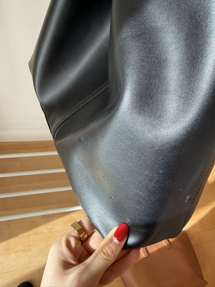 Na-kd Sacs femmes: NAKD-Ledertasche mit Knopfverschluss – D'occasion à Gsteigwiler par Styxi 3