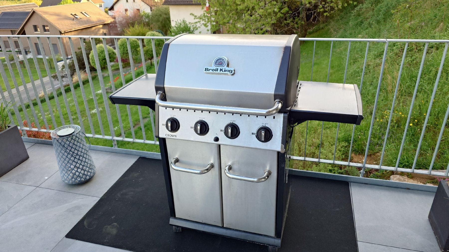 Broil King Griglie: Broil King Crown 420 – Difettoso da Thalheim AG venduto da eminenz43