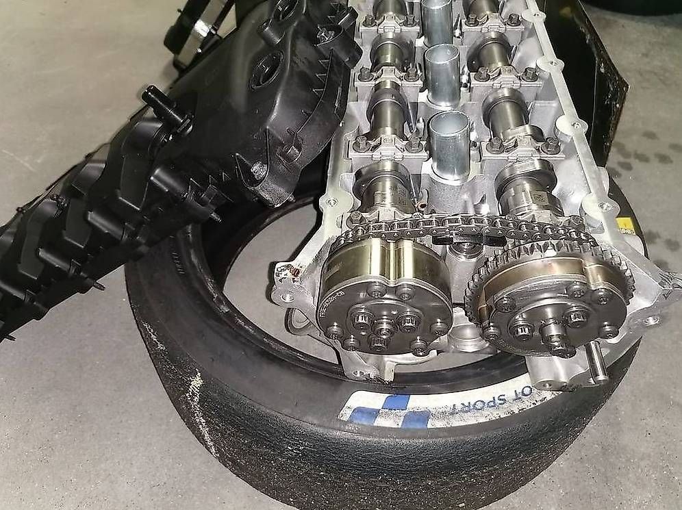 Ford Tutti pezzi di ricambio auto: Zylinderköpfe Mustang Shelby 5,2l – Usato da Dagmersellen venduto da lumaremi159 2