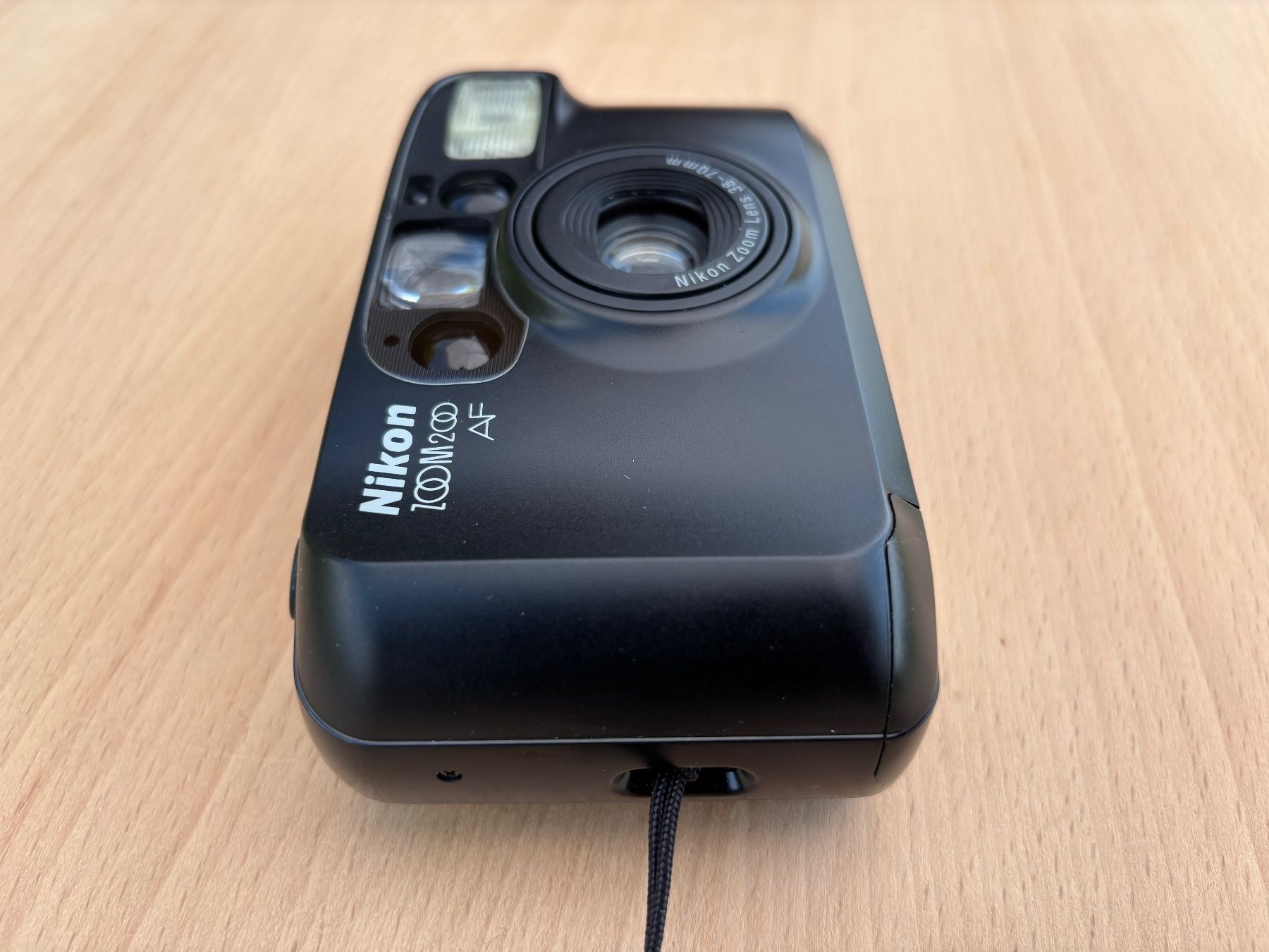 Nikon Fotocamera: Nikon Zoom 200 AF Kamera – Usato da Feldbach venduto da Olive1 2