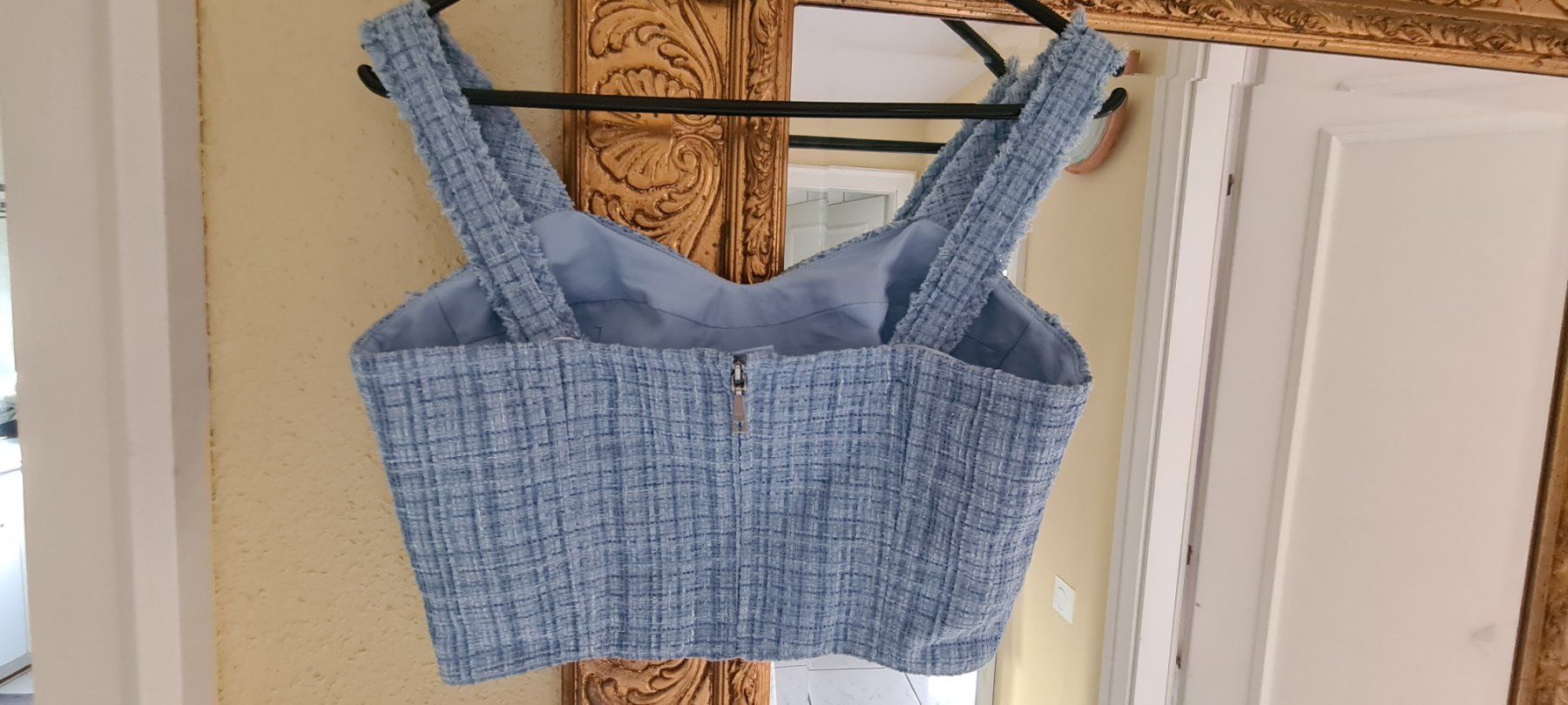 Guess Tops: Top Guess – Gebraucht aus Allschwil von Virgo 1