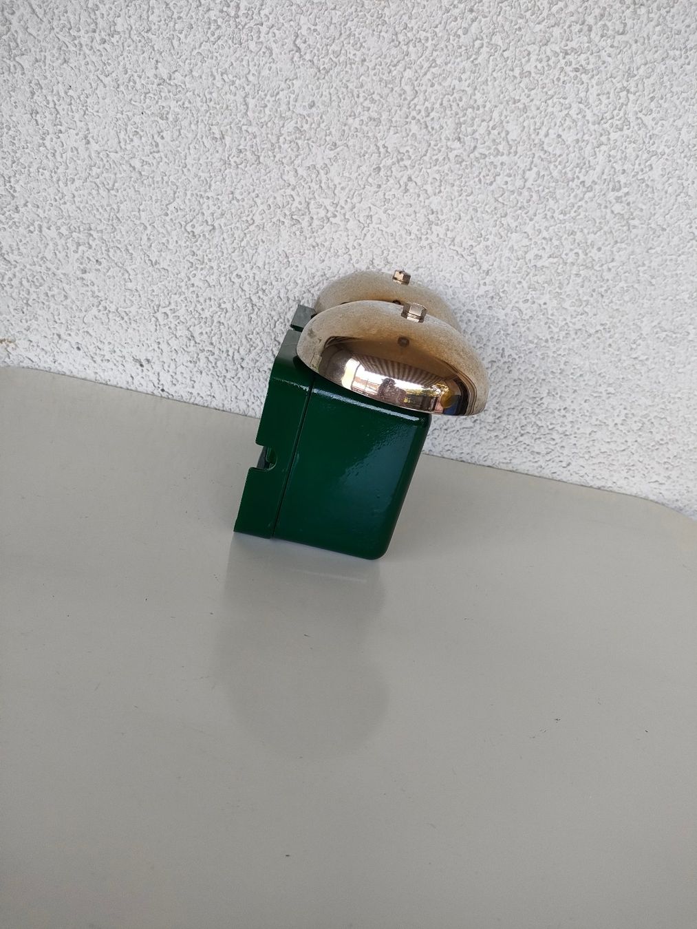Telefoni: Dekorative Klingel zu Wandtelefon grün – Usato da Dietikon venduto da Tucumano1981 2