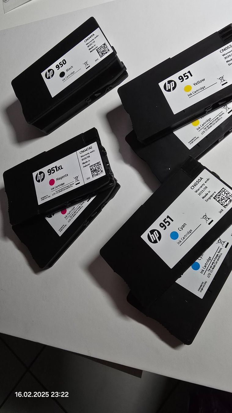 Hewlett Packard Druckerpatronen & Toner: HP-Druckerpatronen 950 + 951, Original – Neu (gemäss Beschreibung) aus Langenthal von Nriver