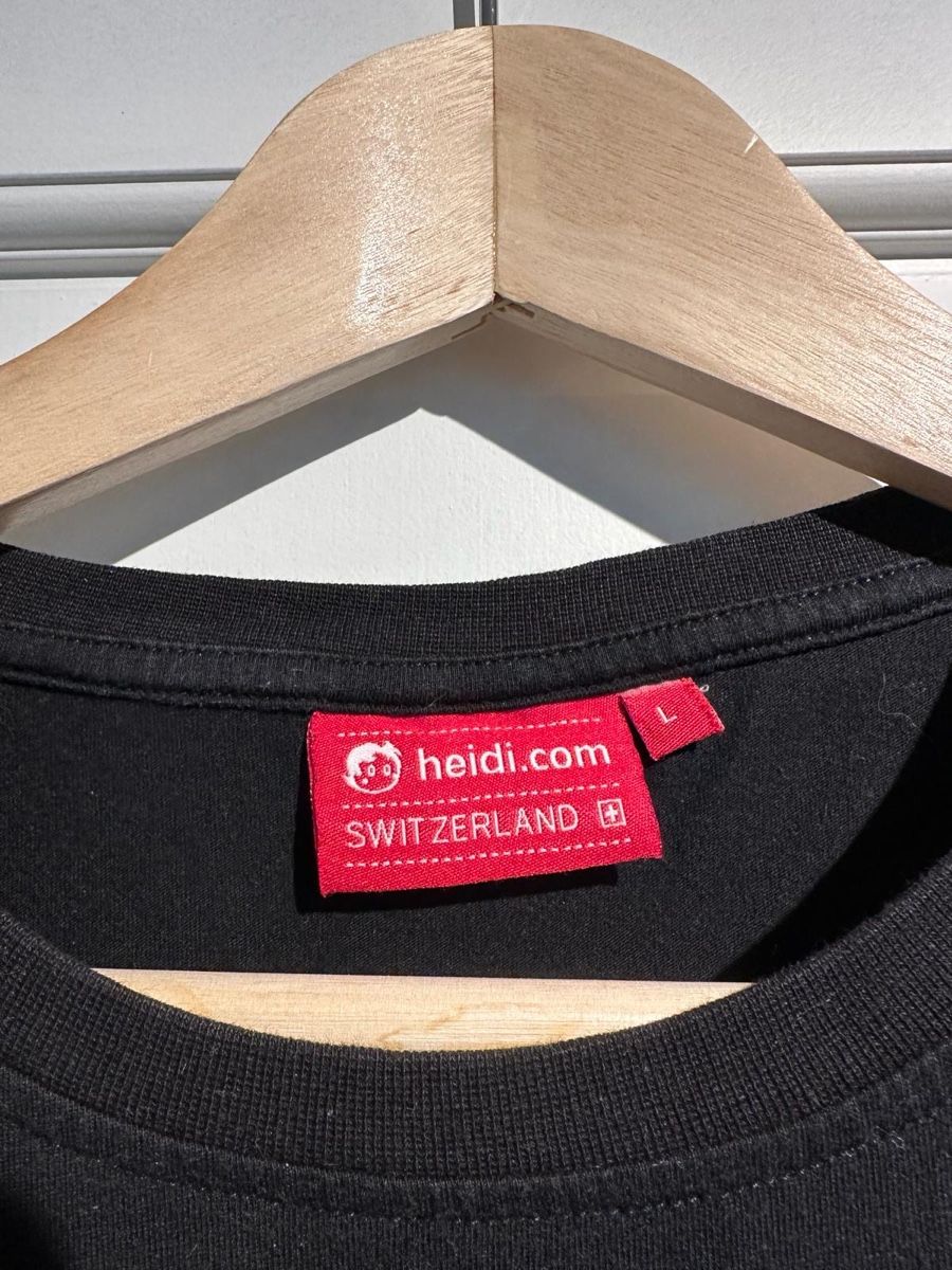 T-shirt: T-shirt Heidi.com absinthe – Usato da Assens venduto da Zoubi2 1