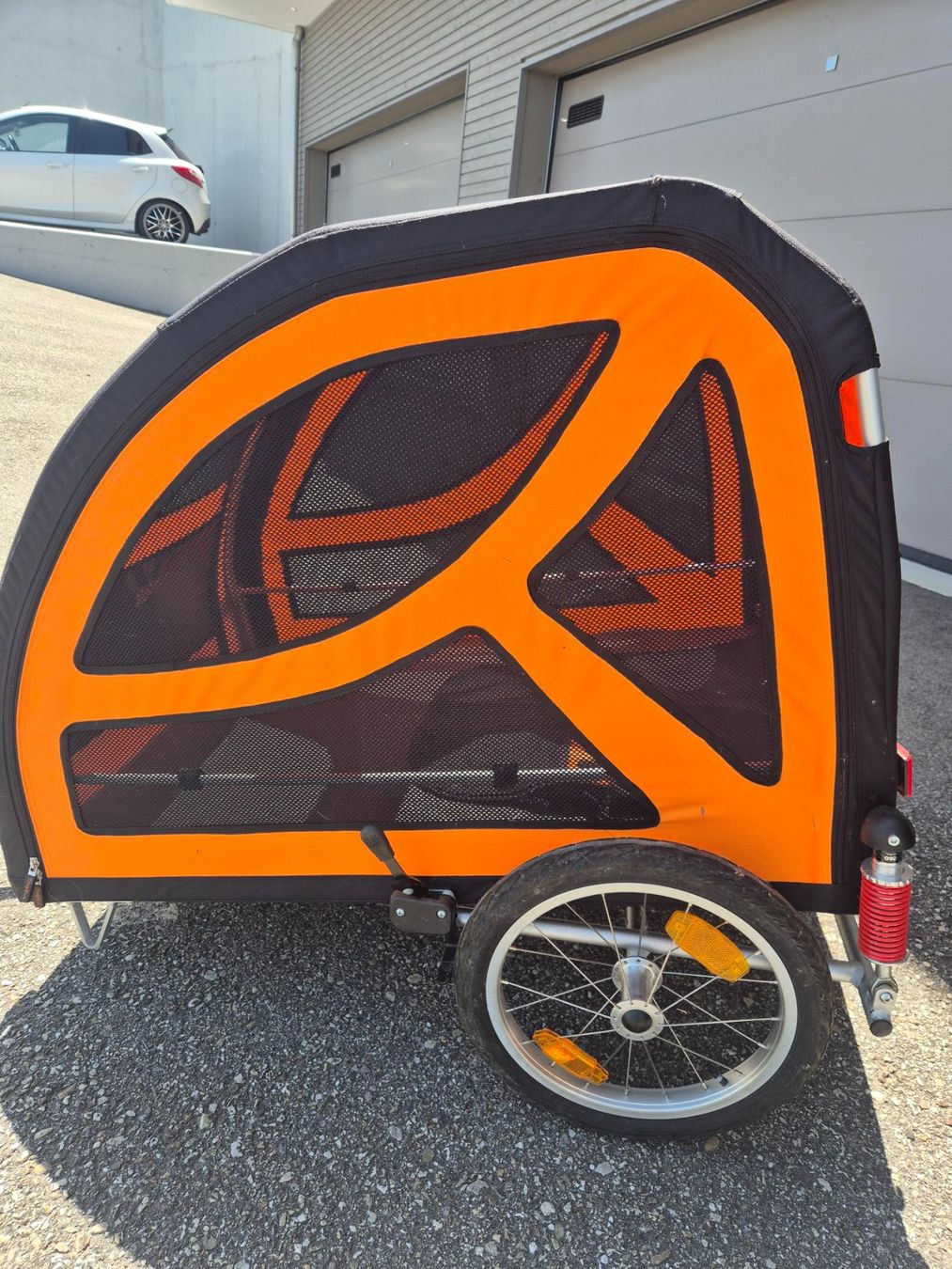 Rimorchi: Hundetransport Veloanhänger – Usato da Menzberg venduto da donker_voort 1