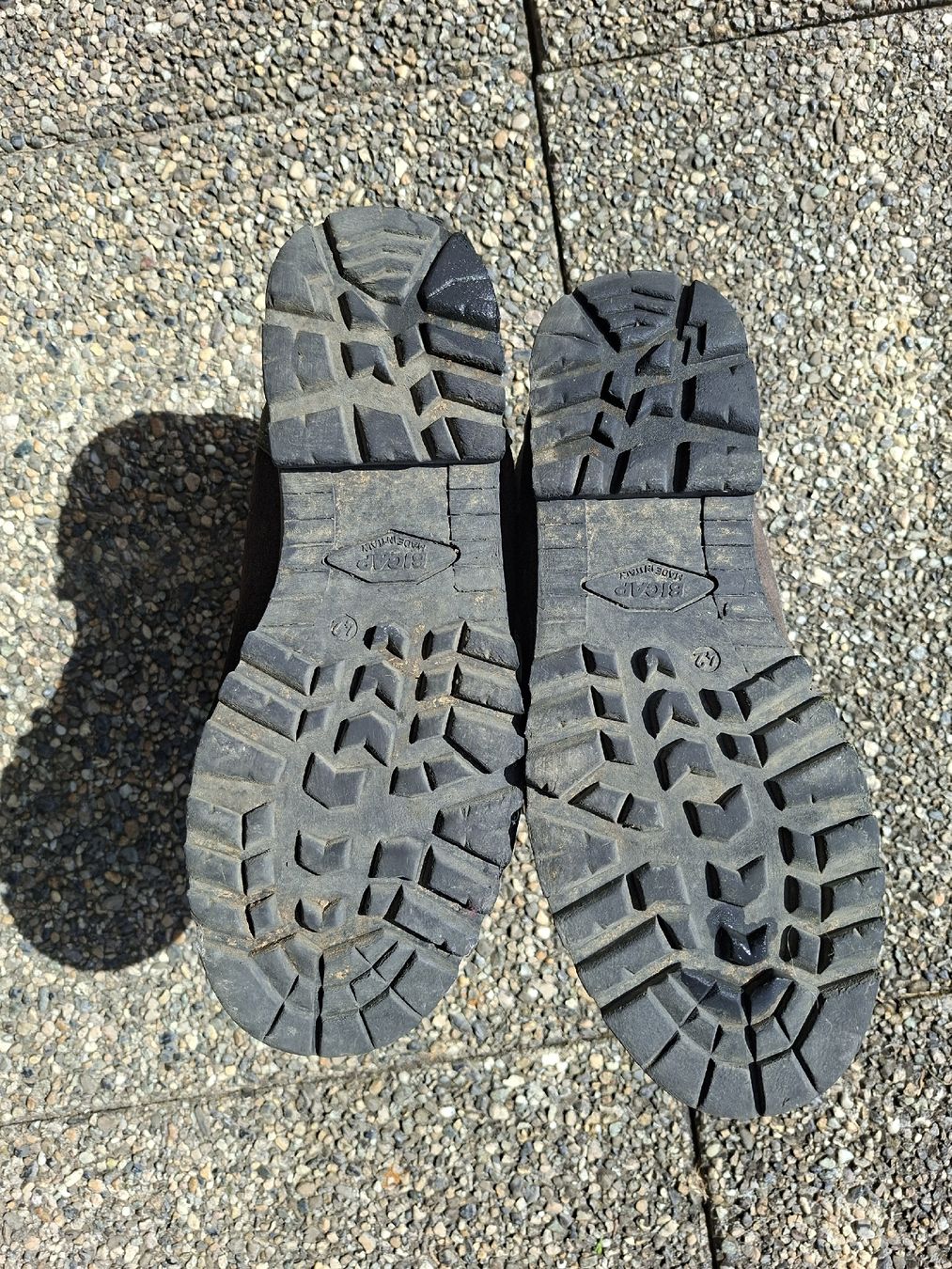 Chaussures hommes: chaussure de marche no 42 – D'occasion à Cournillens par masoeur 2