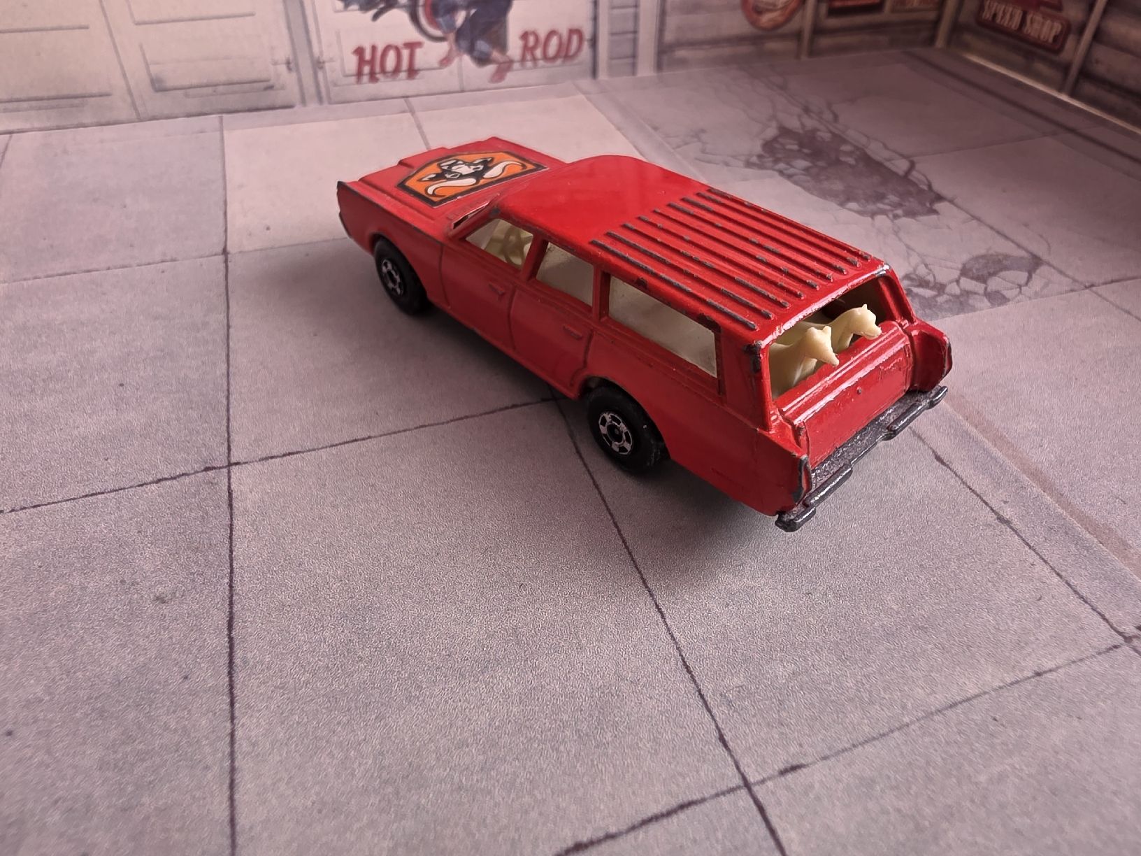 Matchbox Modellini d'auto: Matchbox Mercury Kombi rot Nr. 59 bespielt – Usato da Untervaz venduto da Mudskipper 1