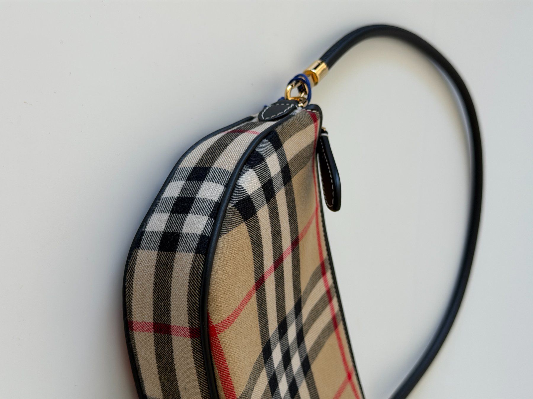 Burberry Taschen für Damen: New bag Burberry – Neu und originalverpackt aus Lugano von juledo 1