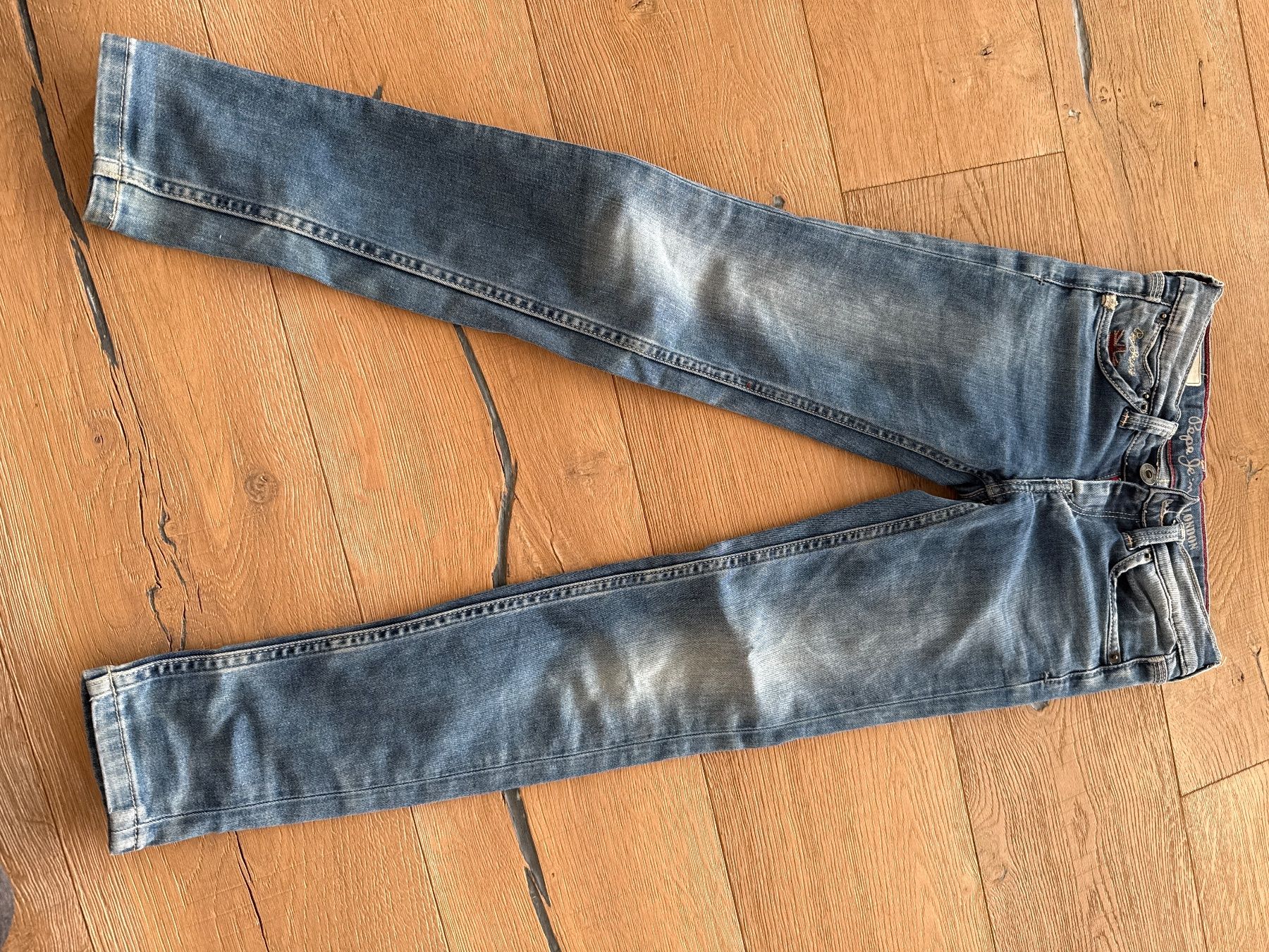 Hosen: Peoe Jeans Gr. 128 – Gebraucht aus Himmelried von Dievole