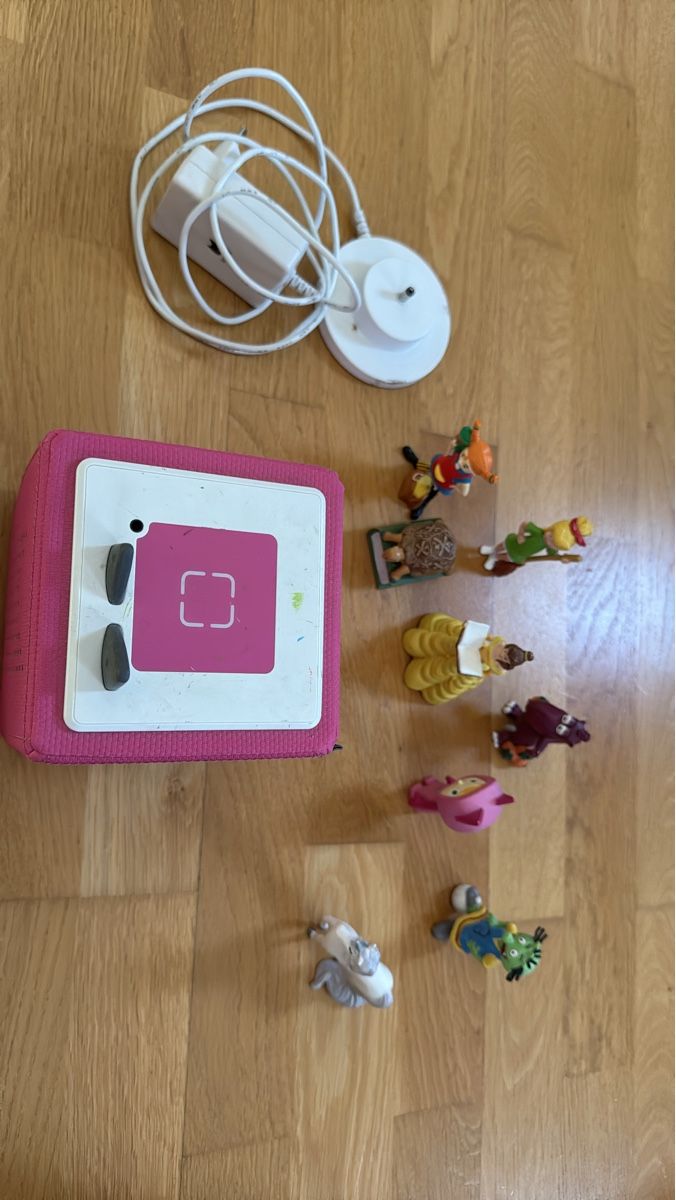 Audiolibri: Toniebox mit Zubehör gebraucht – Usato da Uster venduto da ste_2f5m