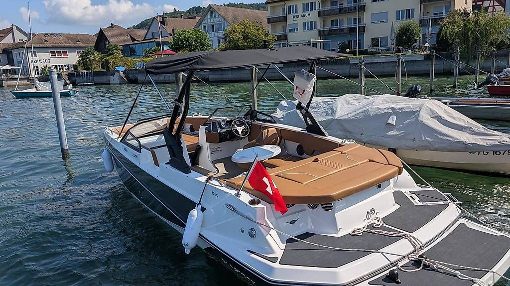 Glastron Barche: Glastron GTD 225 - neuwertig – Usato da Ottoberg venduto da peters_world 1