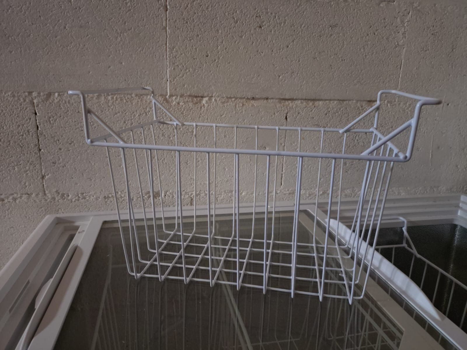 Congelatori: Gefriertruhe 200 L, mit Glasdeckel – Usato da Tobel venduto da len_n2sn 2