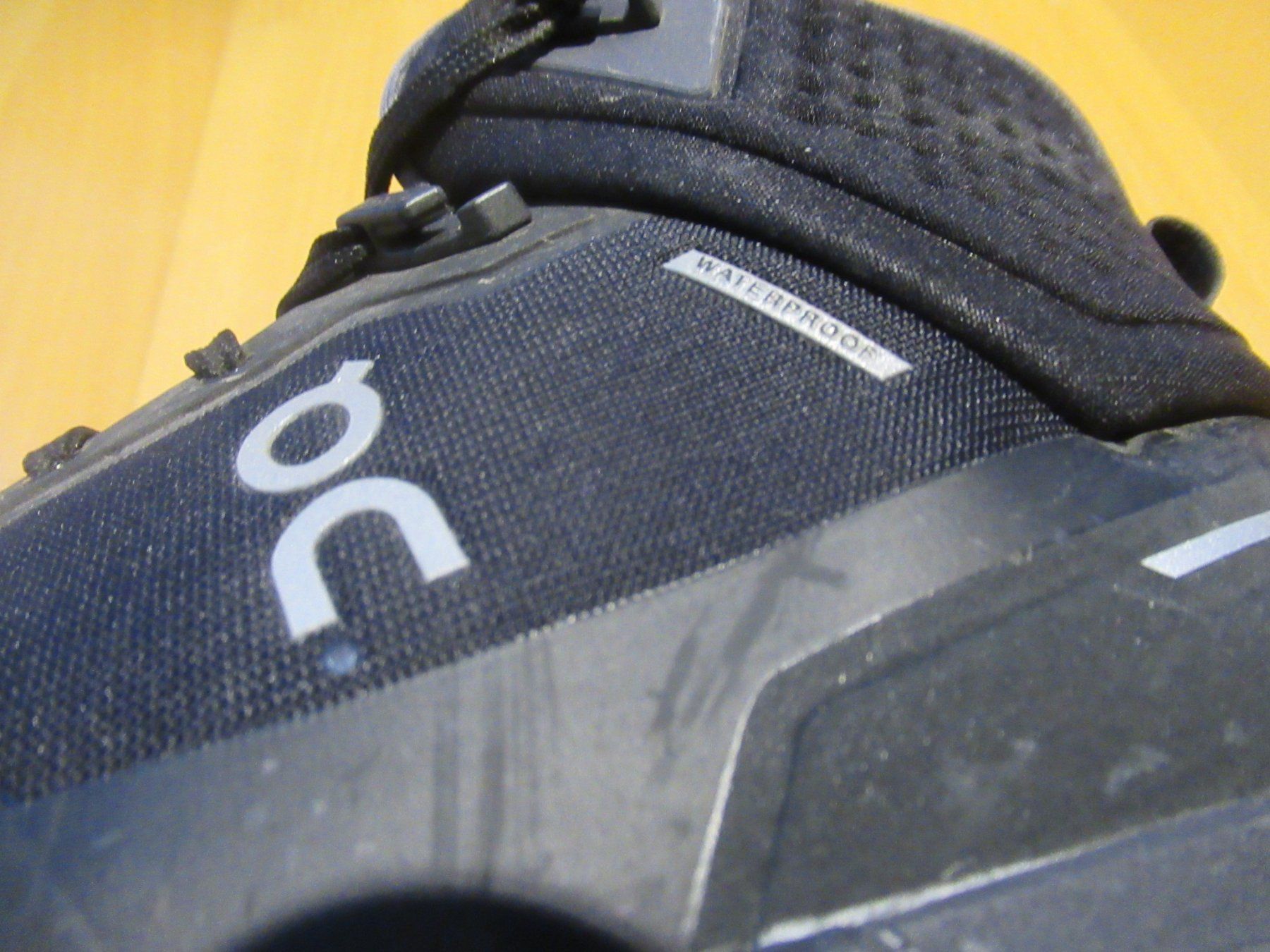 On Herrenschuhe: Wanderschuhe ON Cloudrock Waterproof Grösse 39, fast neu! – Gebraucht aus Schwerzenbach von Lordiman 2