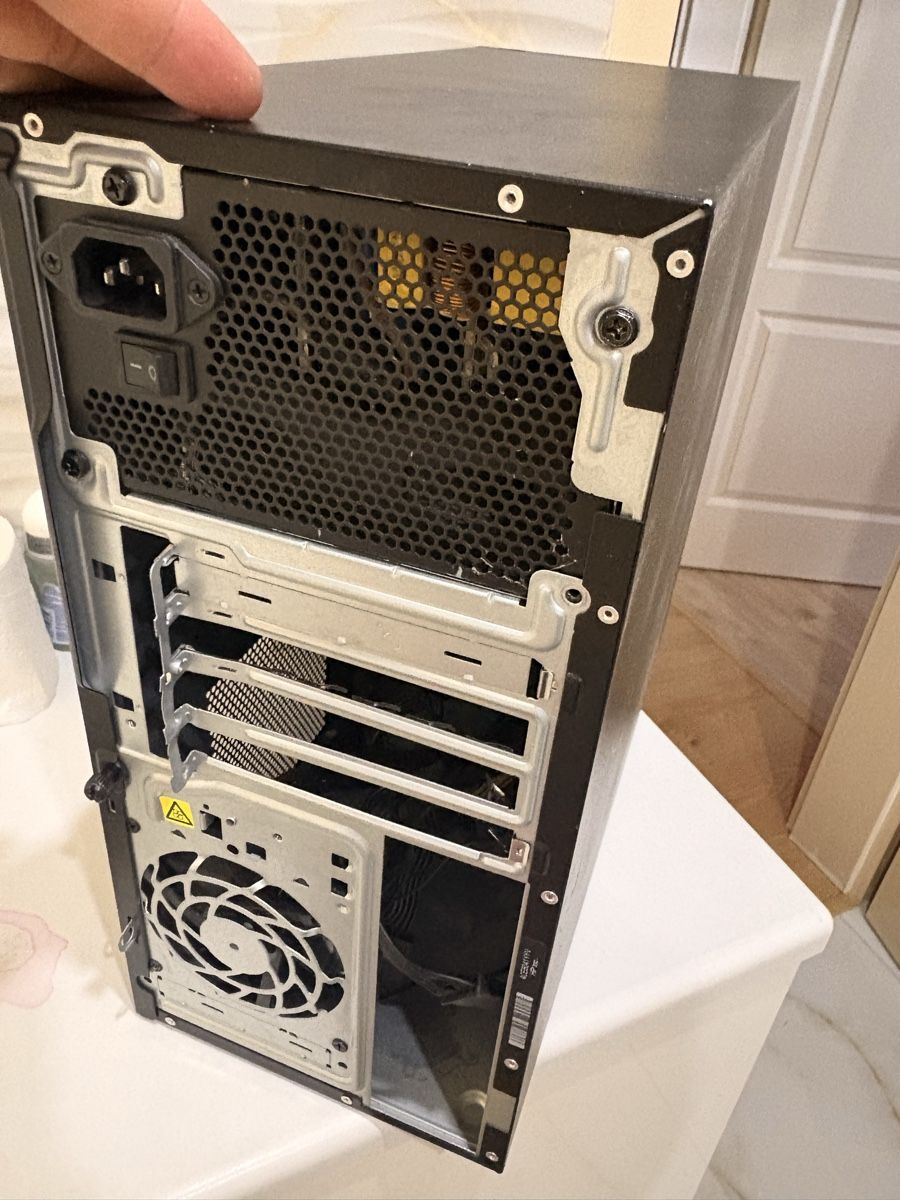 Boîtiers: Boitier pc + Alimentation  – Défectueux à Dompierre FR par PRiT_Madara 2