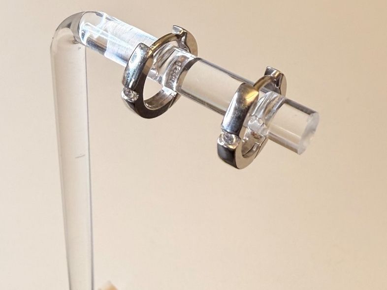 Ohrringe & -stecker: Creolen Silber 925 Zirkonia – Neu und originalverpackt aus Zug von gold.schmuck
