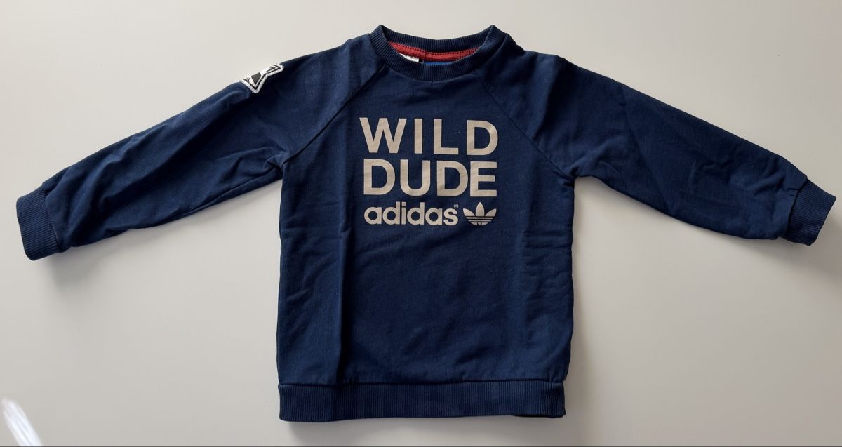 Adidas Pullover & Sweatshirts: Blauer, cooler Adidaspullover (98) – Gebraucht aus Zürich von Riiinchen