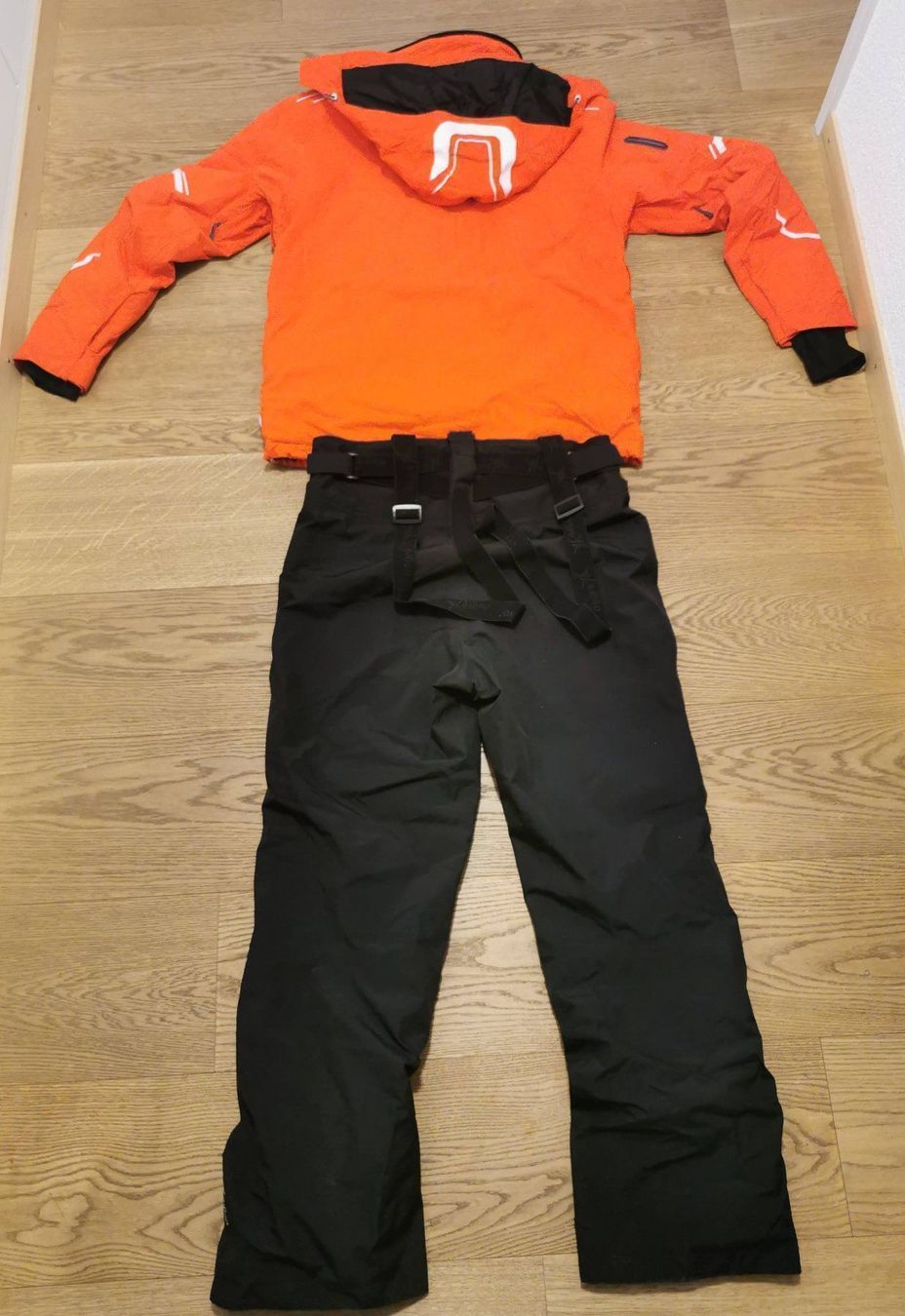 Mckinley Sci: Skidress – Usato da Spiegel b. Bern venduto da JeromeG9 2