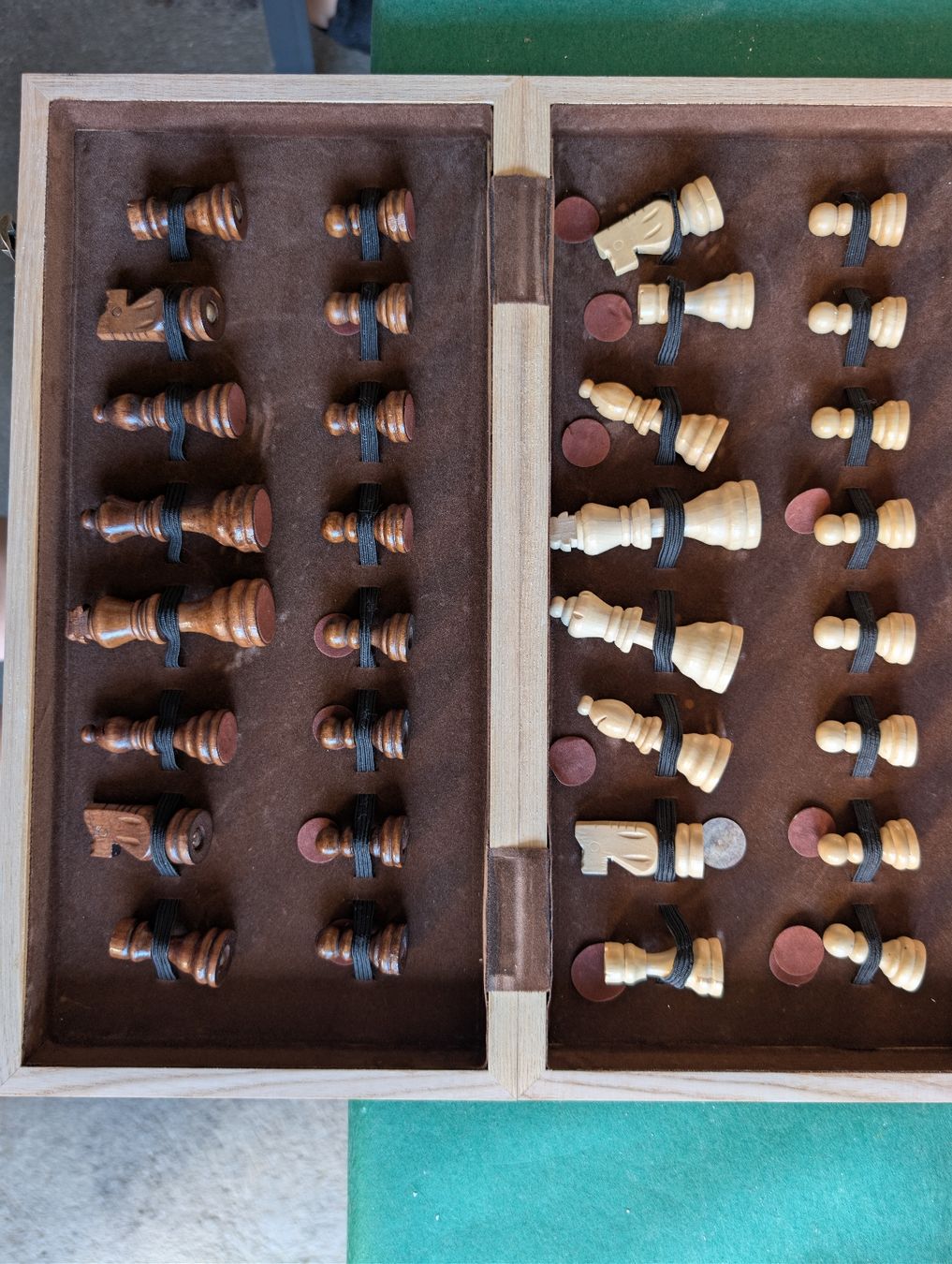 Giochi: Schach im Holzkasten – Usato da Bern venduto da berneroberlaenderin 8