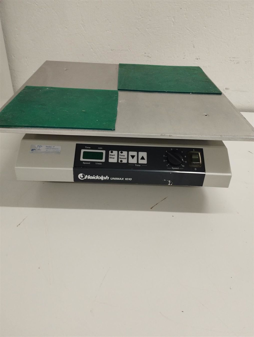 Accessori da laboratorio: Heidolph Unimax 1010 Ersatzteilspender – Difettoso da Niederdorf venduto da LeptonAG_Labor 1